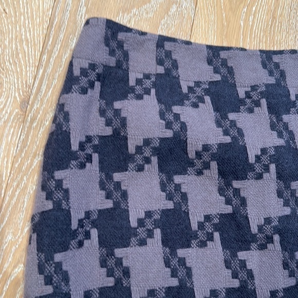 Boden Houndstooth Wool Skirt - Picture 2 of 8